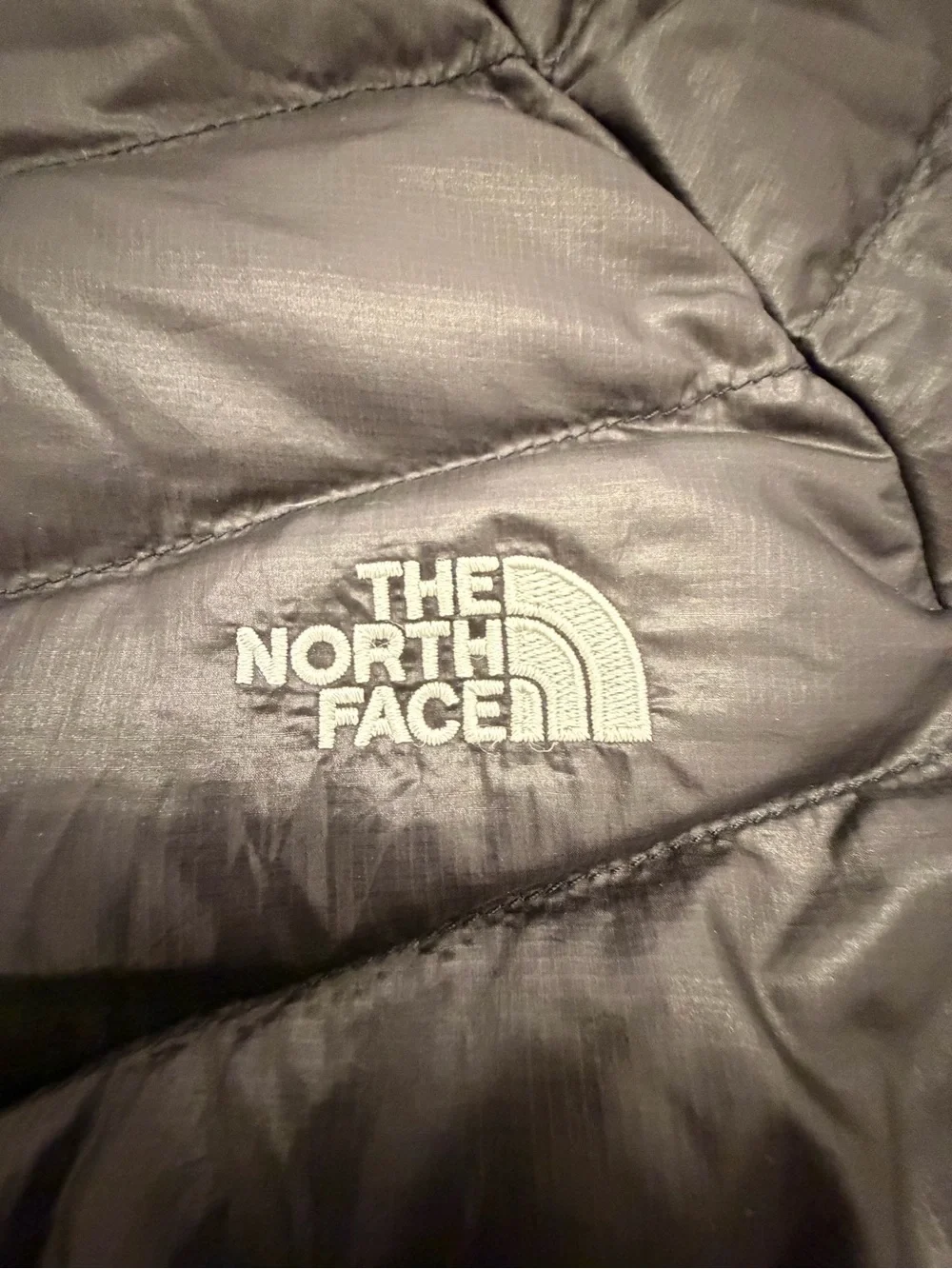 The North Face 550 Fill Diwn Women’s Black  Puffer Jacket Size Medium